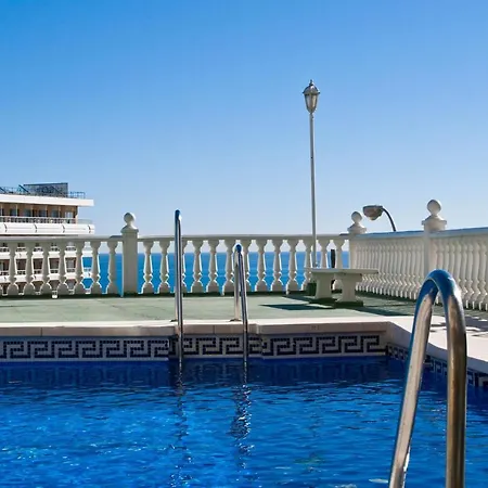 Stunning Studio.seaview With Balcony And Pool. Apartamento Torremolinos